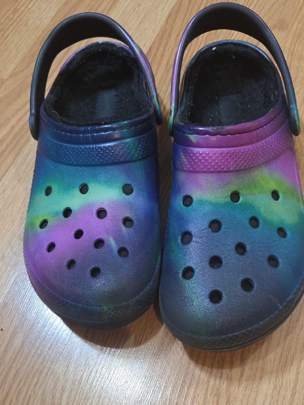 Crocs "Out of This World" Green/Purple/Blue Tie-Dye LINED Clogs